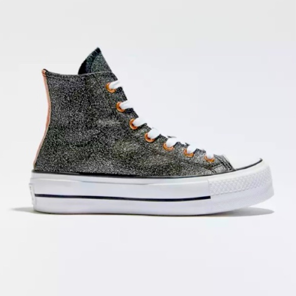 Women’s (SIZE 7.5) Platform Sneaker (By Converse)